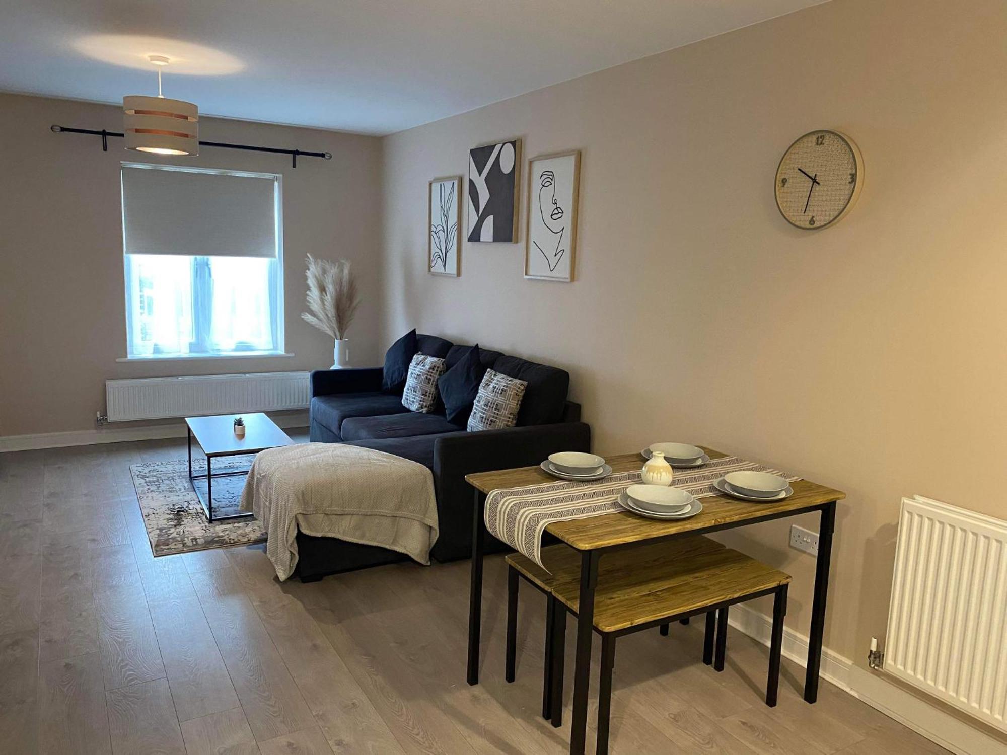 Crawley 2Bed Apartament Close To Gatwick Airport Copthorne  외부 사진