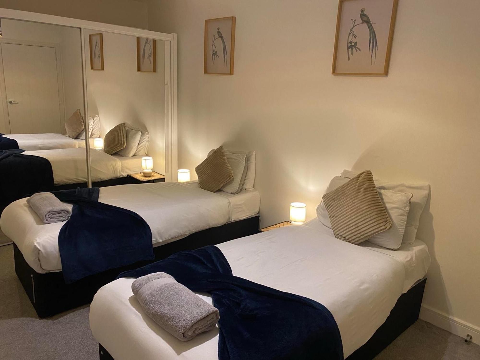Crawley 2Bed Apartament Close To Gatwick Airport Copthorne  외부 사진